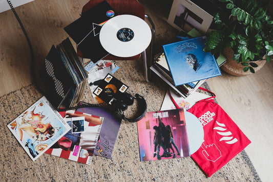 Vinyl-Aesthetic: 5 Tipps, wie dein Zimmer zum ultimativen Musik-Spot wird