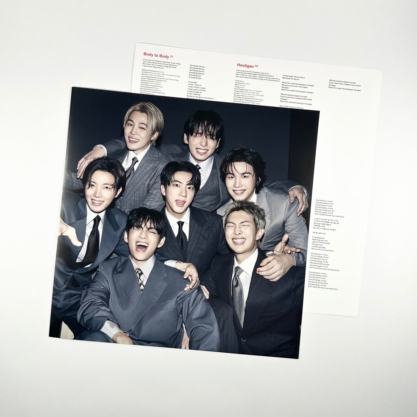 ARIRANG (Group Red Vinyl)